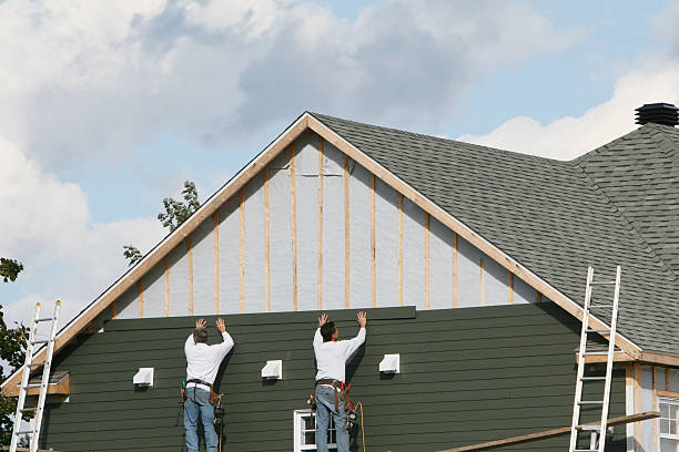 Professional Emergency Siding Repair technician working in Pickerington, OH